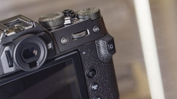 Обзор Fujifilm X-T30 III &mdash; отличный выбор для новичков в России