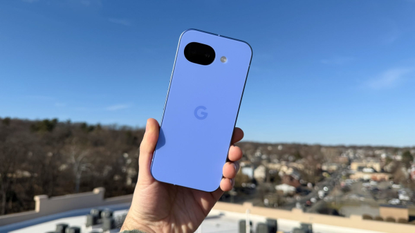 Обзор Google Pixel 10a &mdash; масштабные апгрейды ему не нужны, тест в России