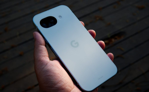 Обзор Google Pixel 10a: первые впечатления и стоимость в России