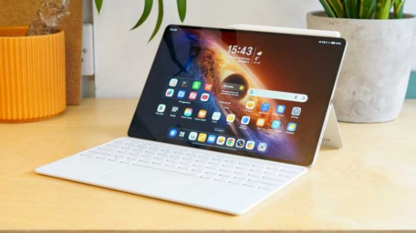 Обзор Honor MagicPad 4 и MagicBook Pro 14 (2026) &mdash; автономия на весь день и цены в России