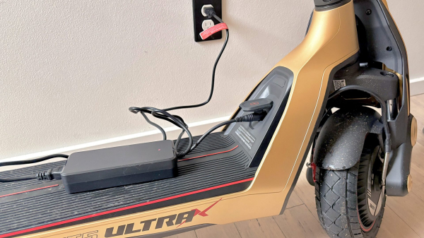 Обзор Navee UT5 Ultra X &mdash; поменяла &laquo;Хонду&raquo; на электроскутер