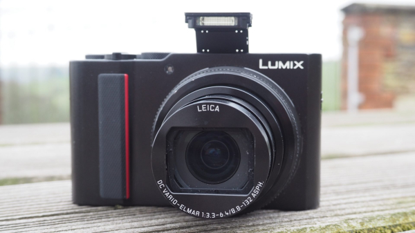 Обзор Panasonic Lumix ZS200 &mdash; компактная камера для путешествий