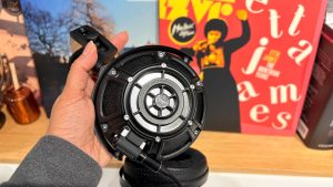 Обзор Rotel DX-5 &mdash; между молотом и наковальней