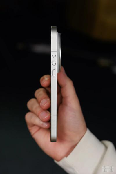 Обзор Xiaomi 17 Ultra: идеальное аппаратное обеспечение и цена в России