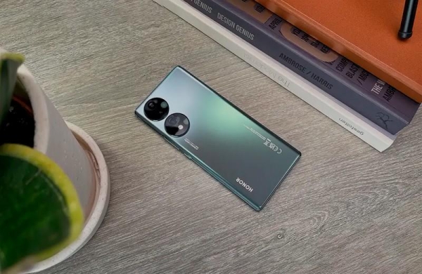 Обзор Honor 70: элегантного смартфона с проблемами предшественника Обзор Honor 70: элегантного смартфона с проблемами предшественника