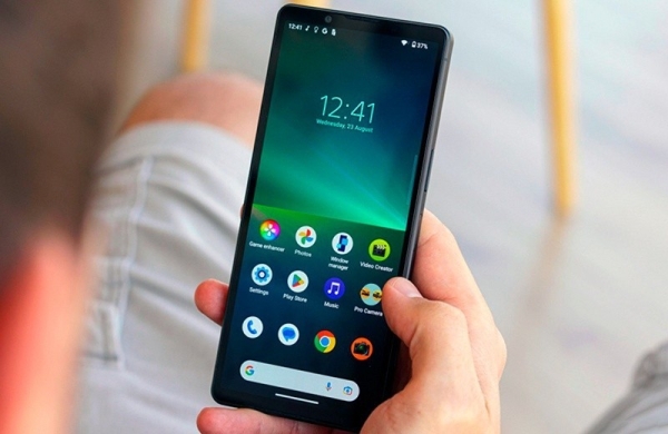 Обзор Sony Xperia 5 V: лучшего компактного смартфона для съёмки если бы не цена Обзор Sony Xperia 5 V: лучшего компактного смартфона для съёмки если бы не цена