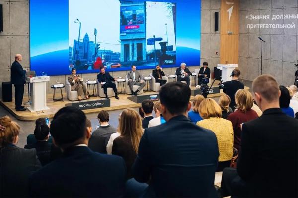 
Космос и медиа. Наша задача &mdash; снова сделать космос интересным молодежи    