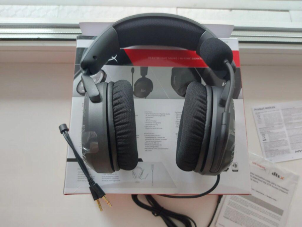 Лучшие игровые наушники до 10 000 в 2026 году