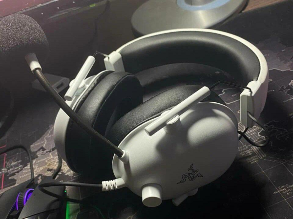 Лучшие игровые наушники до 10 000 в 2026 году