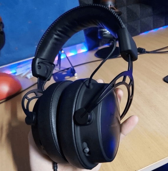 Лучшие игровые наушники до 10 000 в 2026 году