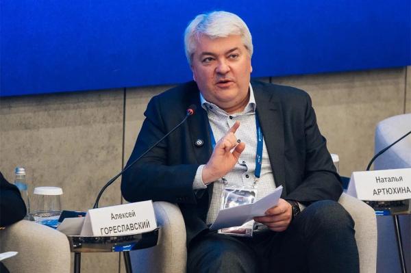 
Космос и медиа. Наша задача &mdash; снова сделать космос интересным молодежи    