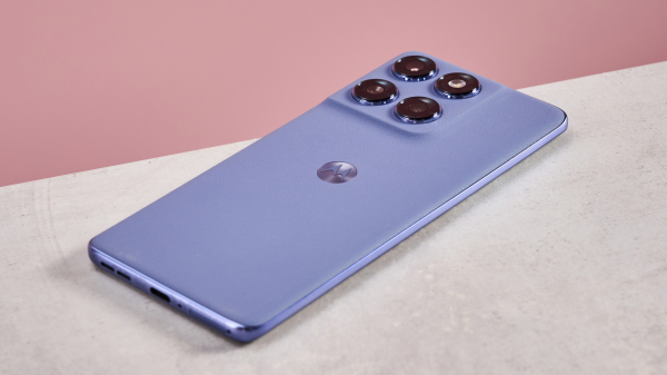 Лучшие телефоны Motorola 2026 года: топовые модели Edge, Razr и G