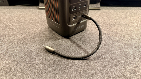 Обзор Jackery Explorer 240D в Москве &mdash; готова к приключениям в дороге