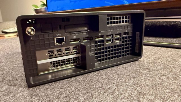 Обзор Lenovo ThinkStation P3 Ultra SFF Gen 2 &mdash; огромная рабочая станция в мини-ПК