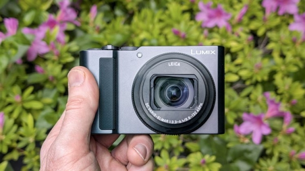 Обзор Lumix ZS300 / TZ300 — камера с 15-кратным зумом, которой нет равных Обзор Lumix ZS300 / TZ300 — камера с 15-кратным зумом, которой нет равных