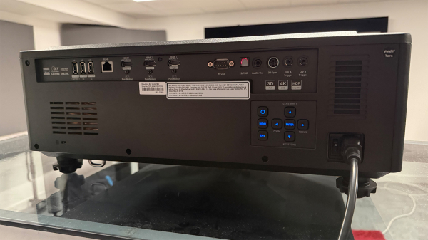 Обзор Optoma UHZ78LV &mdash; ставка на зрелищность и универсальность