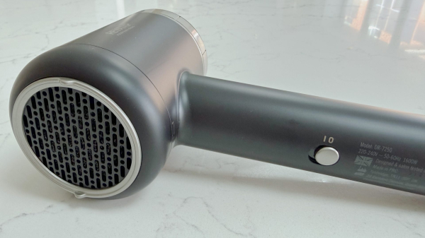 Обзор Revamp Enigma Tri-Care в Москве &mdash; хорошо сушит волосы