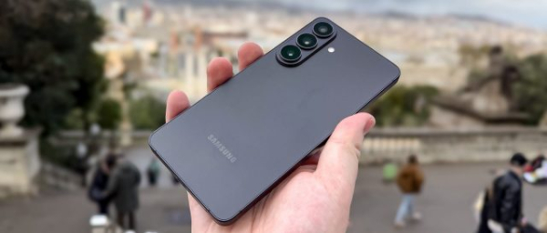 Обзор Samsung Galaxy S26 Plus &mdash; отличный телефон, который мало кому нужен
