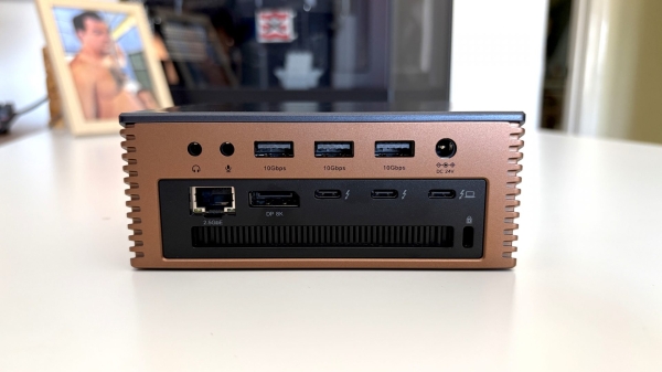 Обзор UGREEN Maxidok 17-in-1 &mdash; для опытных пользователей