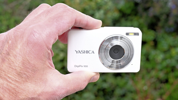 Обзор Yashica DigiPix 100: как колода игральных карт