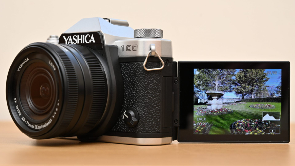Обзор Yashica FX-D 100 &mdash; самая недорогая камера в линейке FX-D