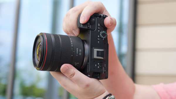 Обзор Canon EOS R6 V — Canon просто пошла по пути Apple Обзор Canon EOS R6 V — Canon просто пошла по пути Apple