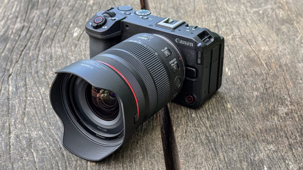 Обзор Canon RF 20-50mm f/4L IS USM PZ: Canon переосмыслила стандартный зум Обзор Canon RF 20-50mm f/4L IS USM PZ: Canon переосмыслила стандартный зум