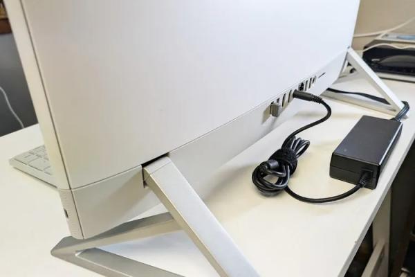 Обзор Dell 24 AIO: мощный звук, продуманный дизайн и отсутствие проблем с настройкой Обзор Dell 24 AIO: мощный звук, продуманный дизайн и отсутствие проблем с настройкой