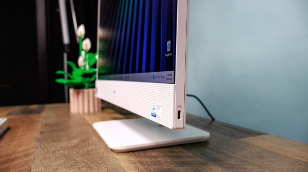 Обзор Dell 24 AIO: мощный звук, продуманный дизайн и отсутствие проблем с настройкой Обзор Dell 24 AIO: мощный звук, продуманный дизайн и отсутствие проблем с настройкой