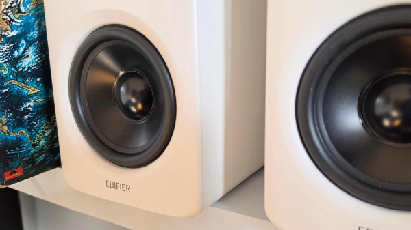 Обзор Edifier M90 в Москве &mdash; колонки в одночасье заменили компоненты моей Hi-Fi системы
