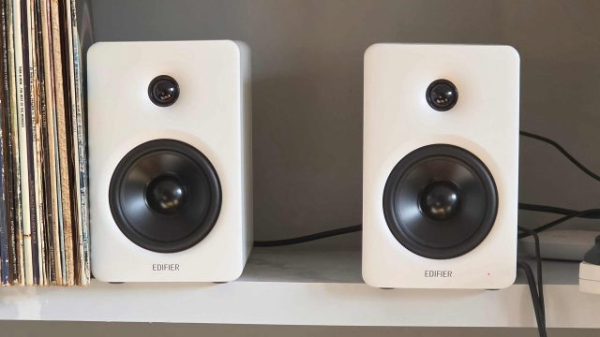 Обзор Edifier M90 в Москве &mdash; колонки в одночасье заменили компоненты моей Hi-Fi системы