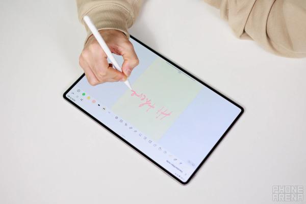 Обзор Honor MagicPad 4: удивительно тонкий планшет Обзор Honor MagicPad 4: удивительно тонкий планшет