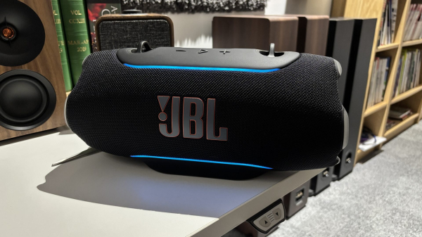 Обзор JBL Xtreme 5 &mdash; заметно прибавила в мощности