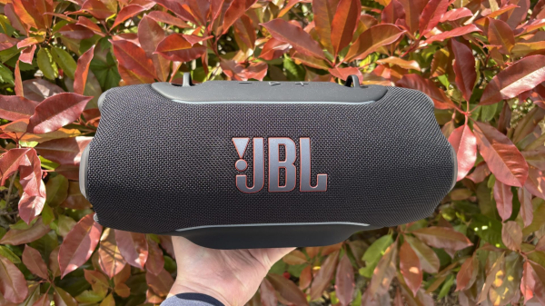 Обзор JBL Xtreme 5 &mdash; заметно прибавила в мощности