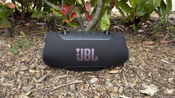 Обзор JBL Xtreme 5 &mdash; заметно прибавила в мощности