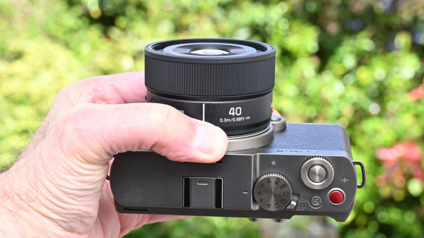 Обзор Panasonic Lumix S 40mm f/2: стандартный полнокадровый объектив