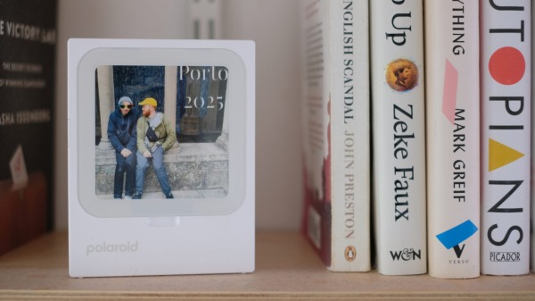 Обзор Polaroid Hi-Print 3×3 — китчевый квадратный принтер Обзор Polaroid Hi-Print 3×3 — китчевый квадратный принтер