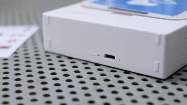 Обзор Polaroid Hi-Print 3×3 — китчевый квадратный принтер Обзор Polaroid Hi-Print 3×3 — китчевый квадратный принтер