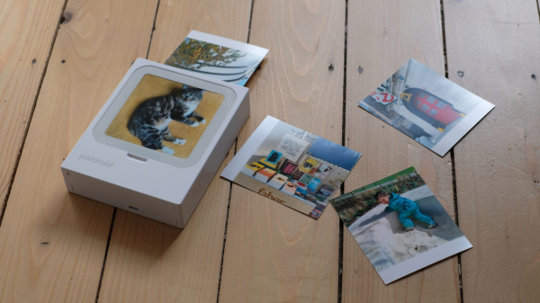 Обзор Polaroid Hi-Print 3×3 — китчевый квадратный принтер Обзор Polaroid Hi-Print 3×3 — китчевый квадратный принтер