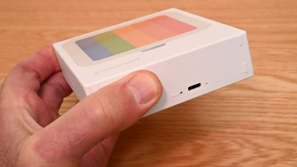 Обзор Polaroid Hi-Print 3×3 — китчевый квадратный принтер Обзор Polaroid Hi-Print 3×3 — китчевый квадратный принтер
