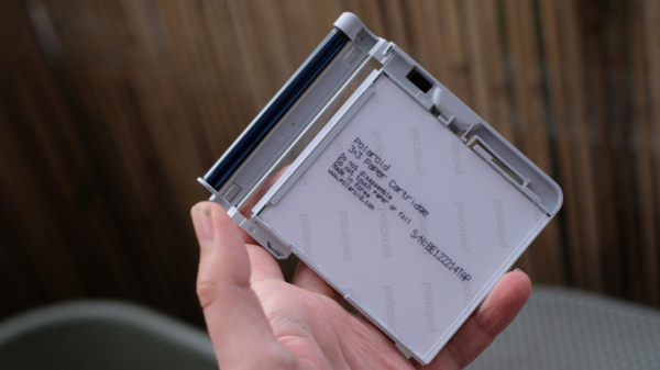 Обзор Polaroid Hi-Print 3×3 — китчевый квадратный принтер Обзор Polaroid Hi-Print 3×3 — китчевый квадратный принтер