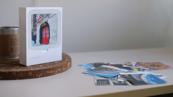 Обзор Polaroid Hi-Print 3×3 — китчевый квадратный принтер Обзор Polaroid Hi-Print 3×3 — китчевый квадратный принтер