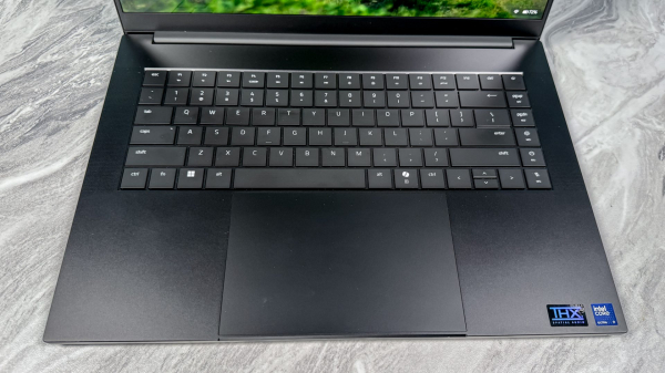 Обзор Razer Blade 16 (2026) — действительно мощный игровой ноутбук Обзор Razer Blade 16 (2026) — действительно мощный игровой ноутбук