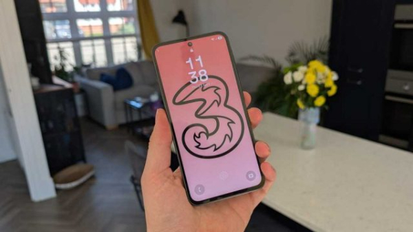 Обзор Samsung Galaxy A37: похожий на A36, но надежный