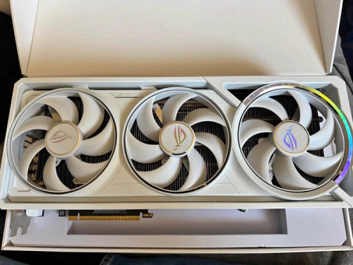 Покупатель подержанной ASUS RTX 5080 обзавёлся видеокартой всего за $500 Покупатель подержанной ASUS RTX 5080 обзавёлся видеокартой всего за $500