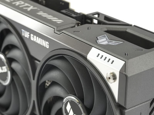 Слух: ASUS сокращает производство GeForce RTX 5070 Ti в пользу RTX 5080