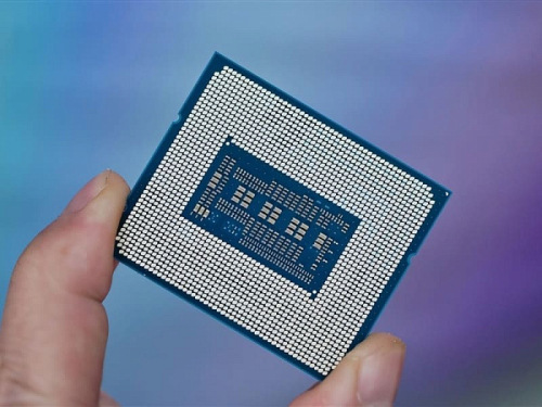 Слух: Intel может прибегнуть к технологии On-Package Memory в случае Razor Lake-AX