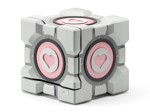 Корпус Dbrand Companion Cube превращает Steam Machine в Куб-компаньон из Portal