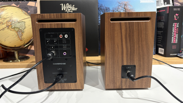 Обзор Cambridge Audio L/R S &mdash; звук, который не утомляет