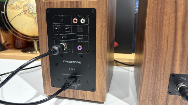 Обзор Cambridge Audio L/R S &mdash; звук, который не утомляет